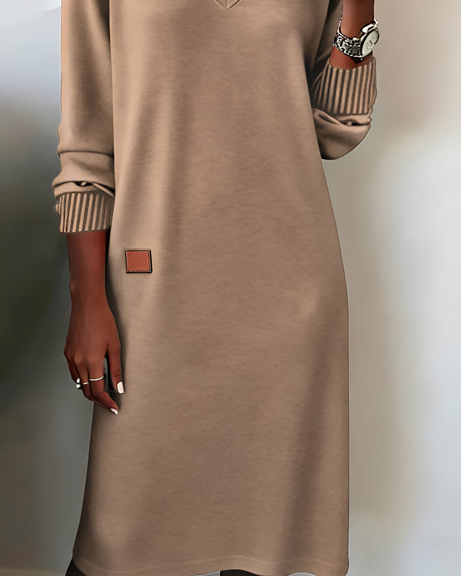 Georgina Clarke | Long Sleeve V-Neck Shift Dress