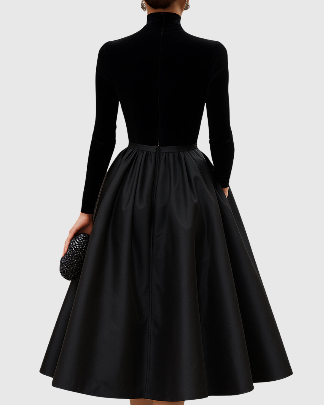 Marianne Whitfield | Robe habillée en velours satiné à encolure montante