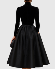 Marianne Whitfield | Robe habillée en velours satiné à encolure montante