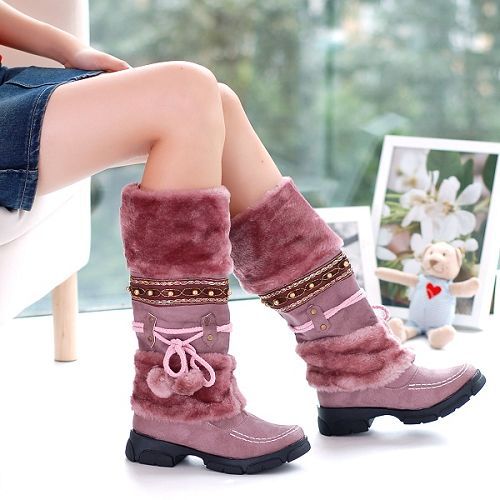 Amelia Jones | Bottes de neige en daim bordées de fourrure