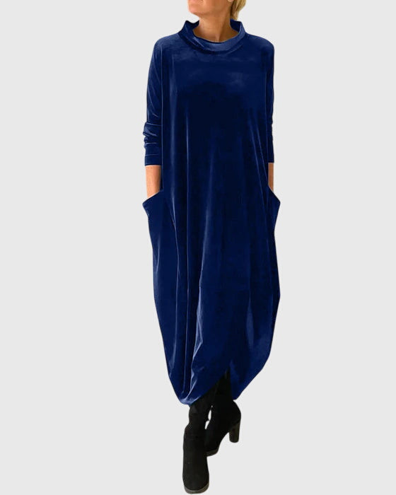 Clara Sheridan | Robe longue en velours à col montant
