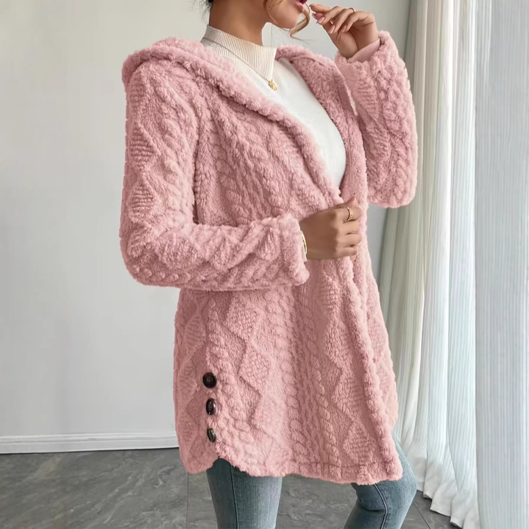 Henrietta Marsh | Manteau cardigan en teddy à capuche et boutonné
