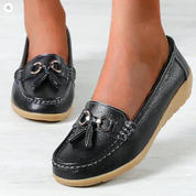 Charlotte Moreau | Mocassins confortables à pompons pour femme