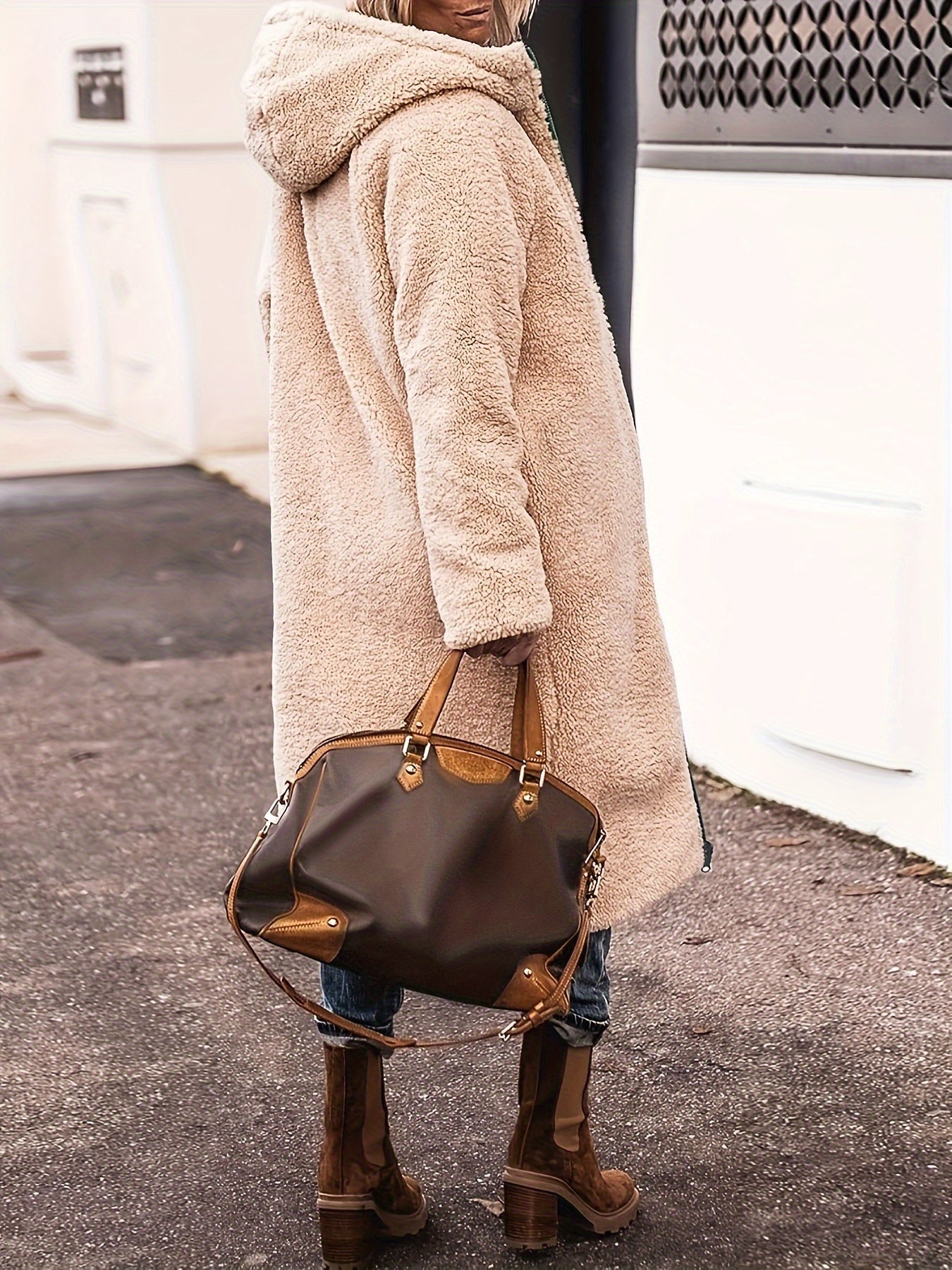 Isabelle Thornton | Reversible Sherpa-Lined Long Puffer Coat