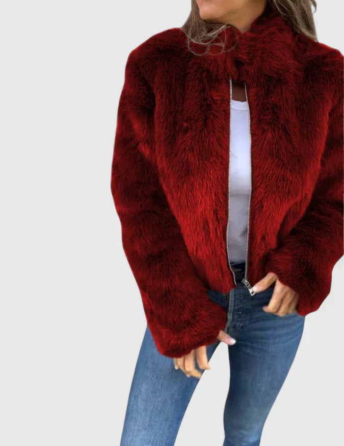 Georgina Pratt | Veste en fausse fourrure violette