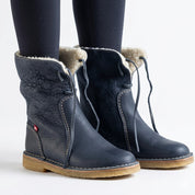 Freya Ellison | Bottines en cuir bleu marine fourrées en fourrure