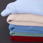 Oliver Bennett | Pull en maille douce et luxueuse à col rond pour homme