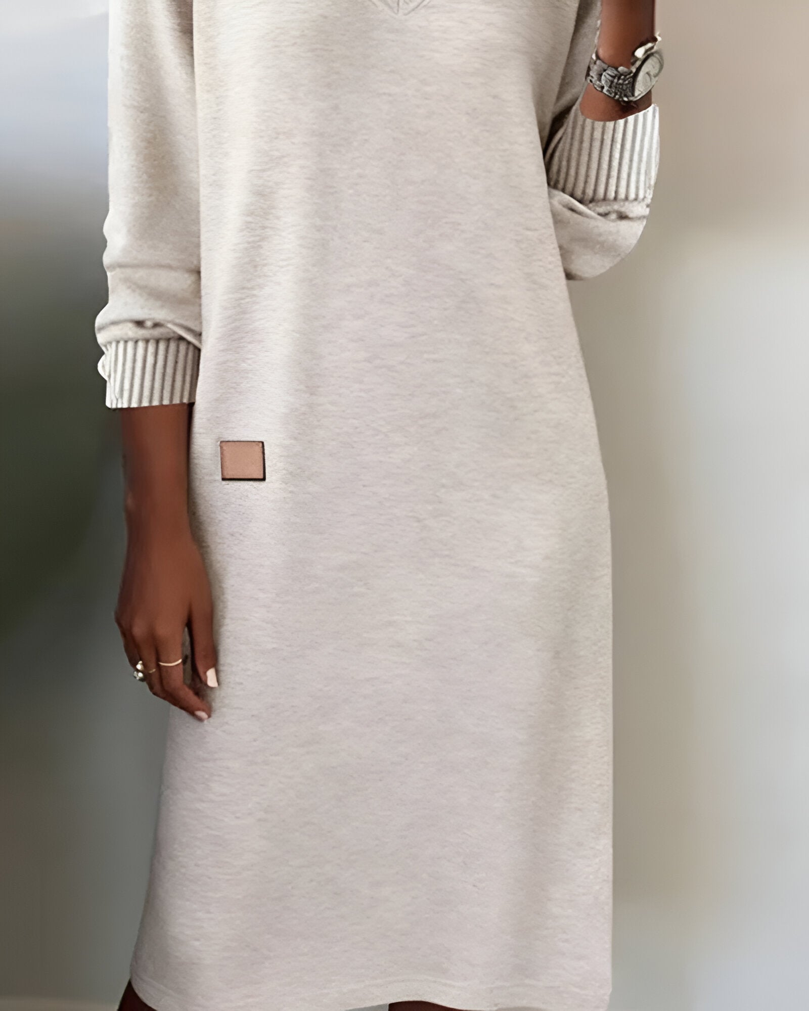 Georgina Clarke | Long Sleeve V-Neck Shift Dress