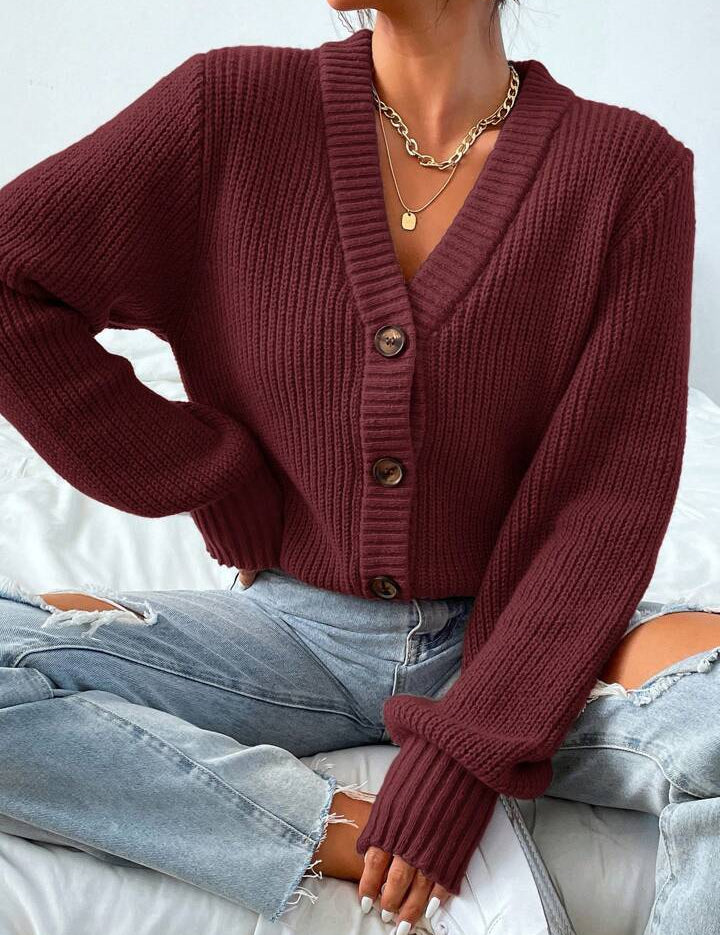 Orla Brown | Cardigan vert en maille côtelée boutonné sur le devant