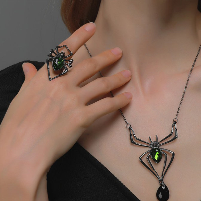 Tisseuse de toile | Collier d’Halloween araignée pour femme