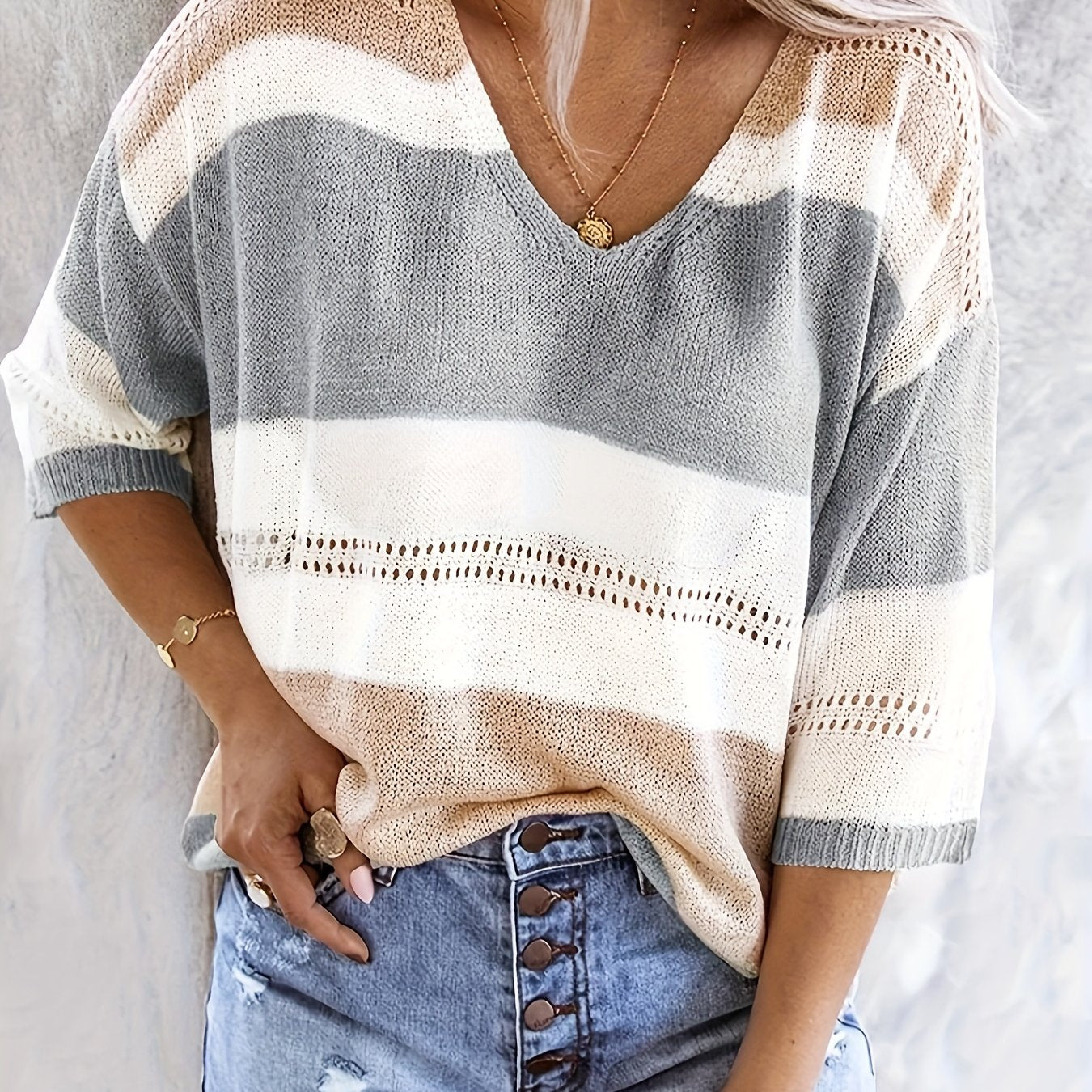 Freya Wood | Relaxed Colour-Block V-Neck Knit Top