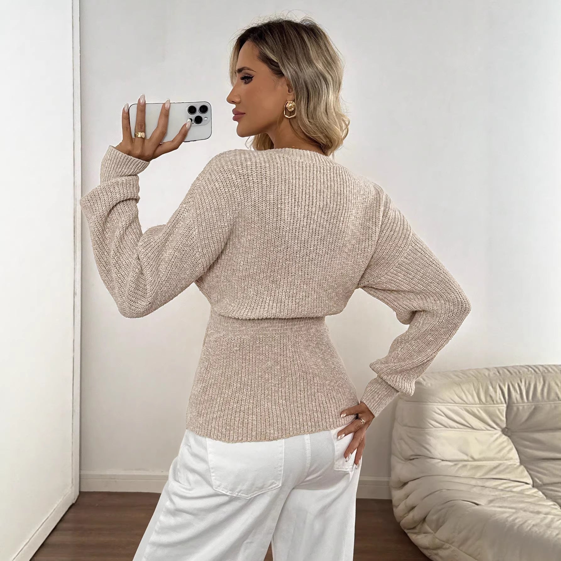 Poppy Hughes | V-Neck Button-Up Knit Cardigan