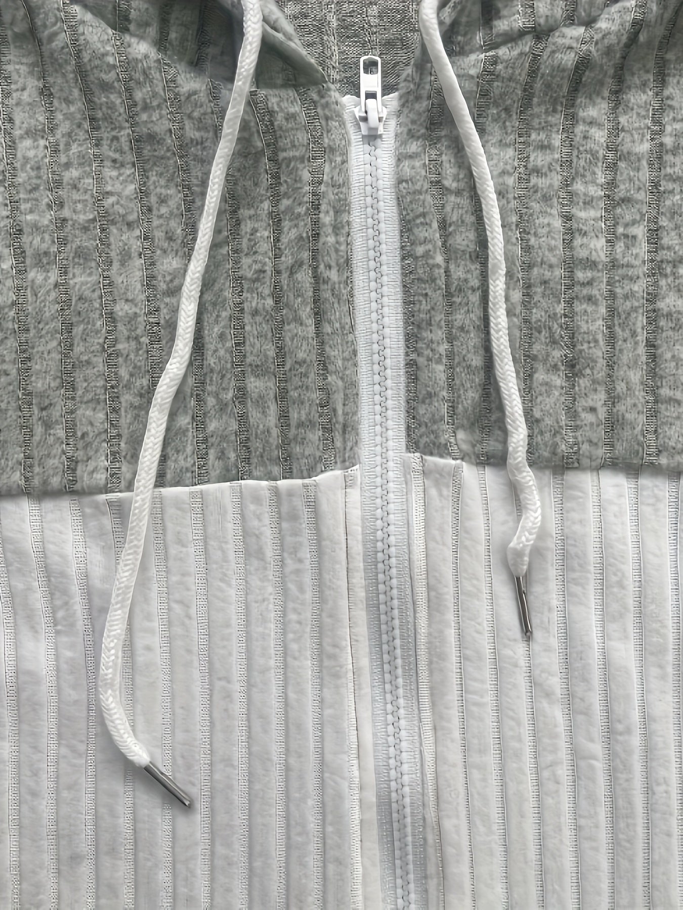 Alexandra Sharpe | Veste à capuche texturée à empiècements color-block