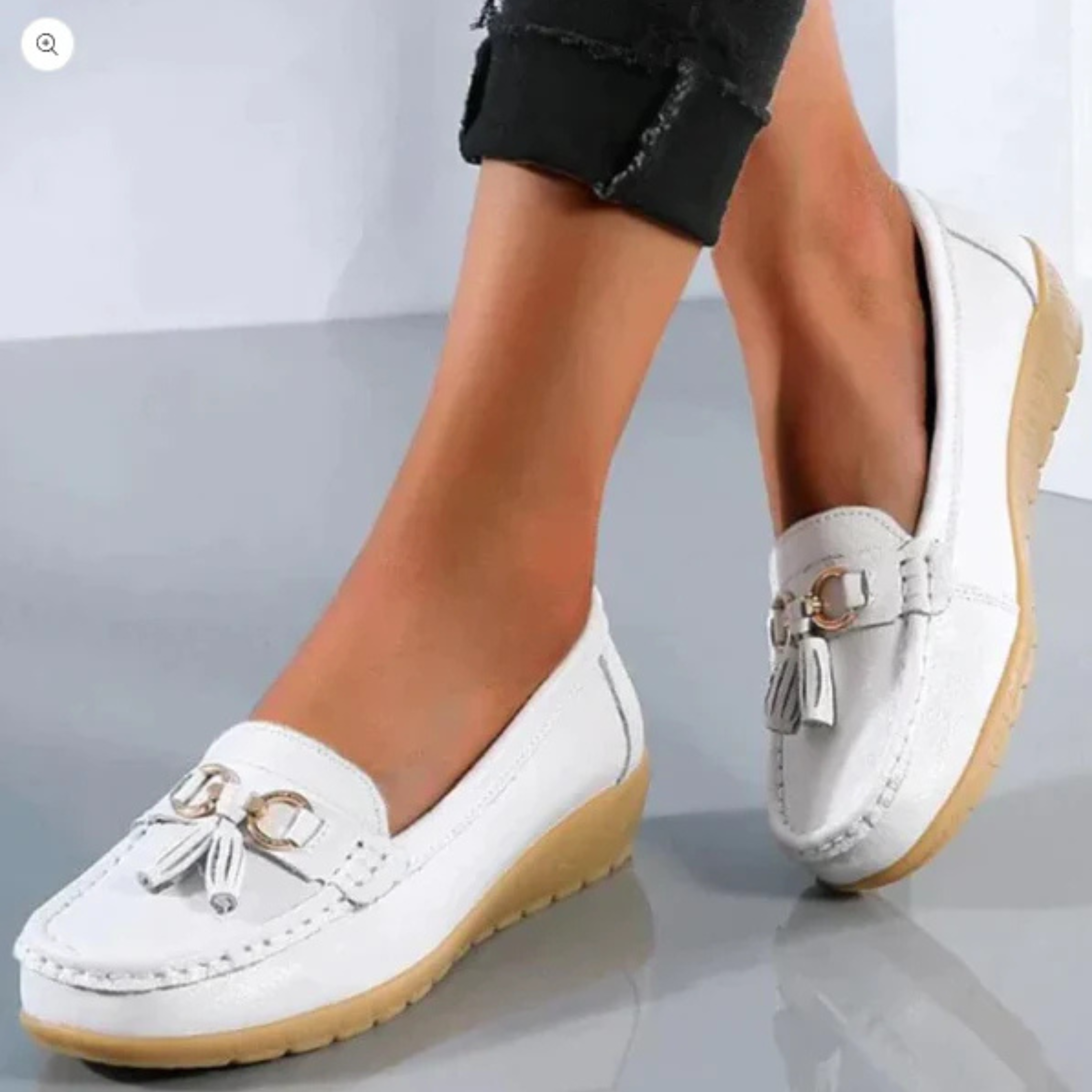 Charlotte Moreau | Mocassins confortables à pompons pour femme