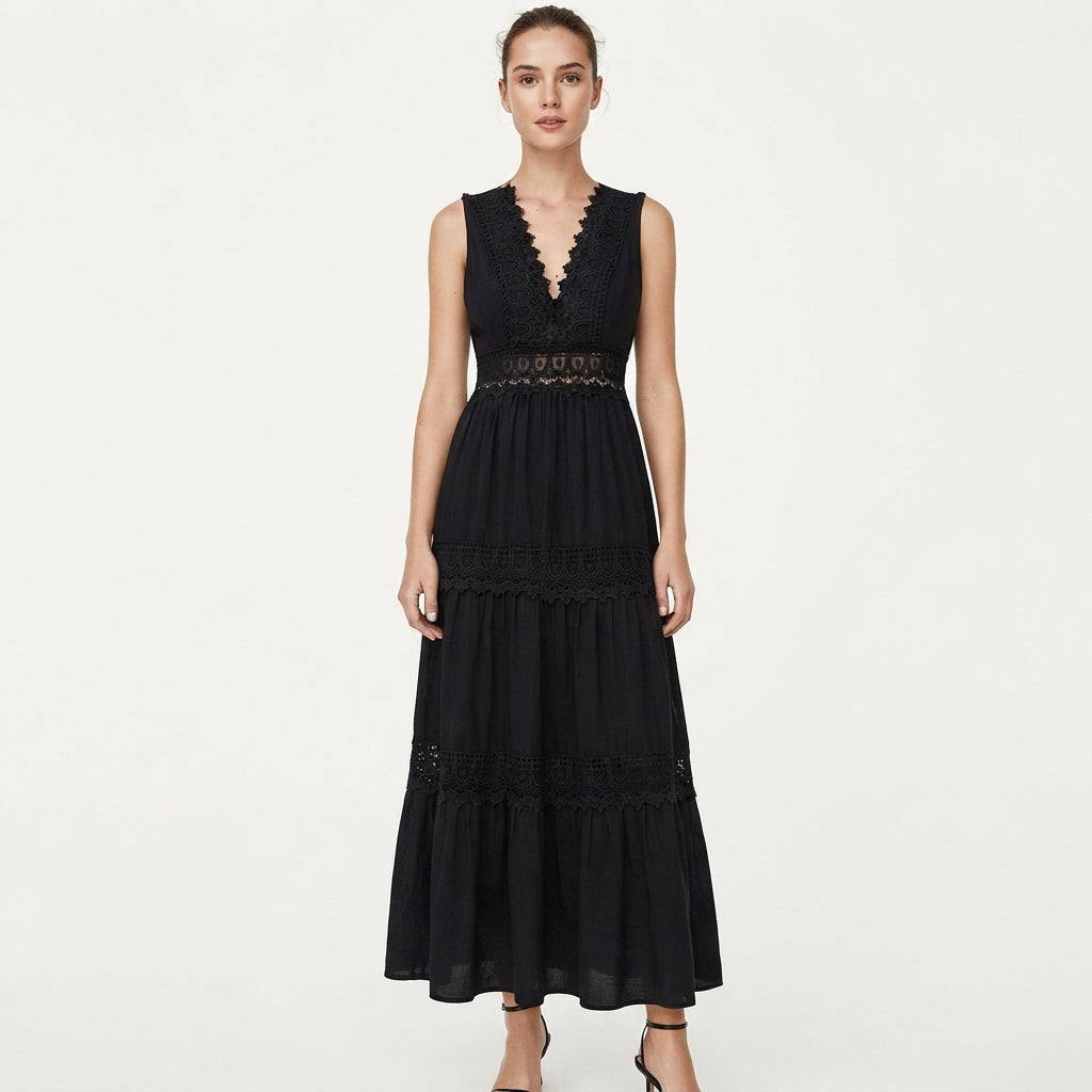 EleanorSinclairWhiteCrochetLaceMidiDressmdoel.jpg