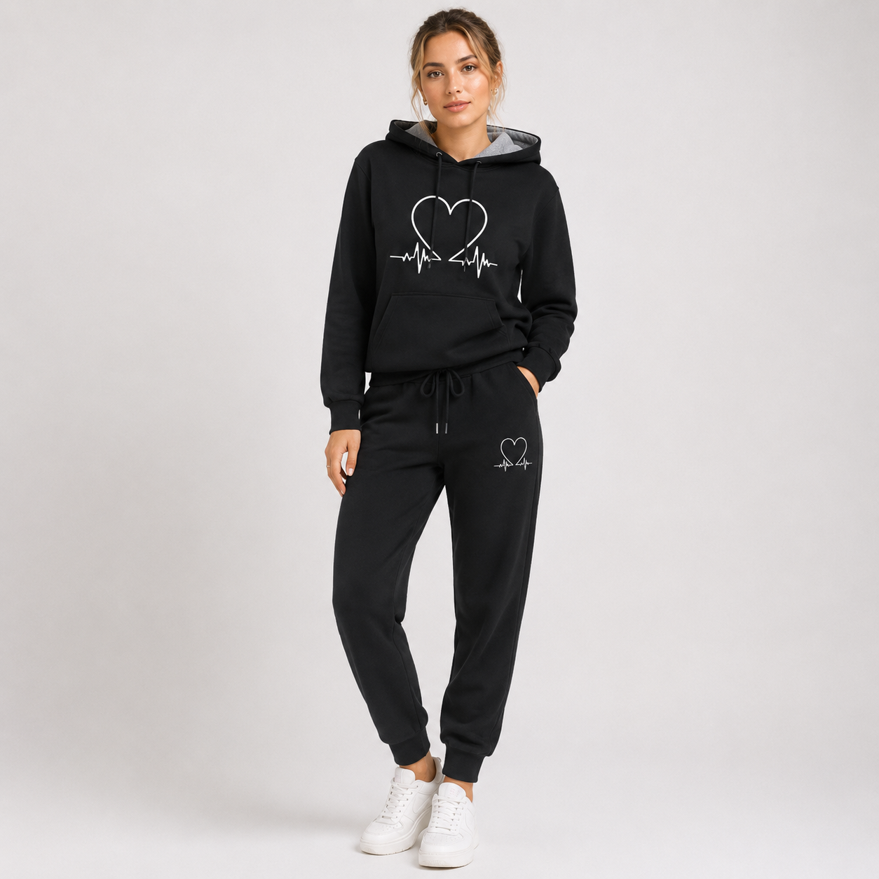 FelicityScottHeartPrintHoodedTracksuitSet-model.png