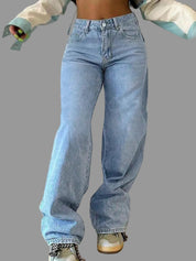 Catalina Vossemont | High-Waist Straight-Leg Light Blue Boyfriend Jeans