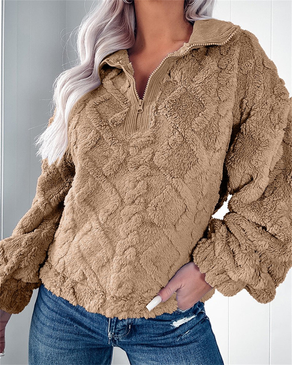 Daphne Pickering | Pull en polaire texturée à col montant et fermeture éclair quart de tour