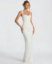 Felicity Wood | Robe longue marron en satin avec corset