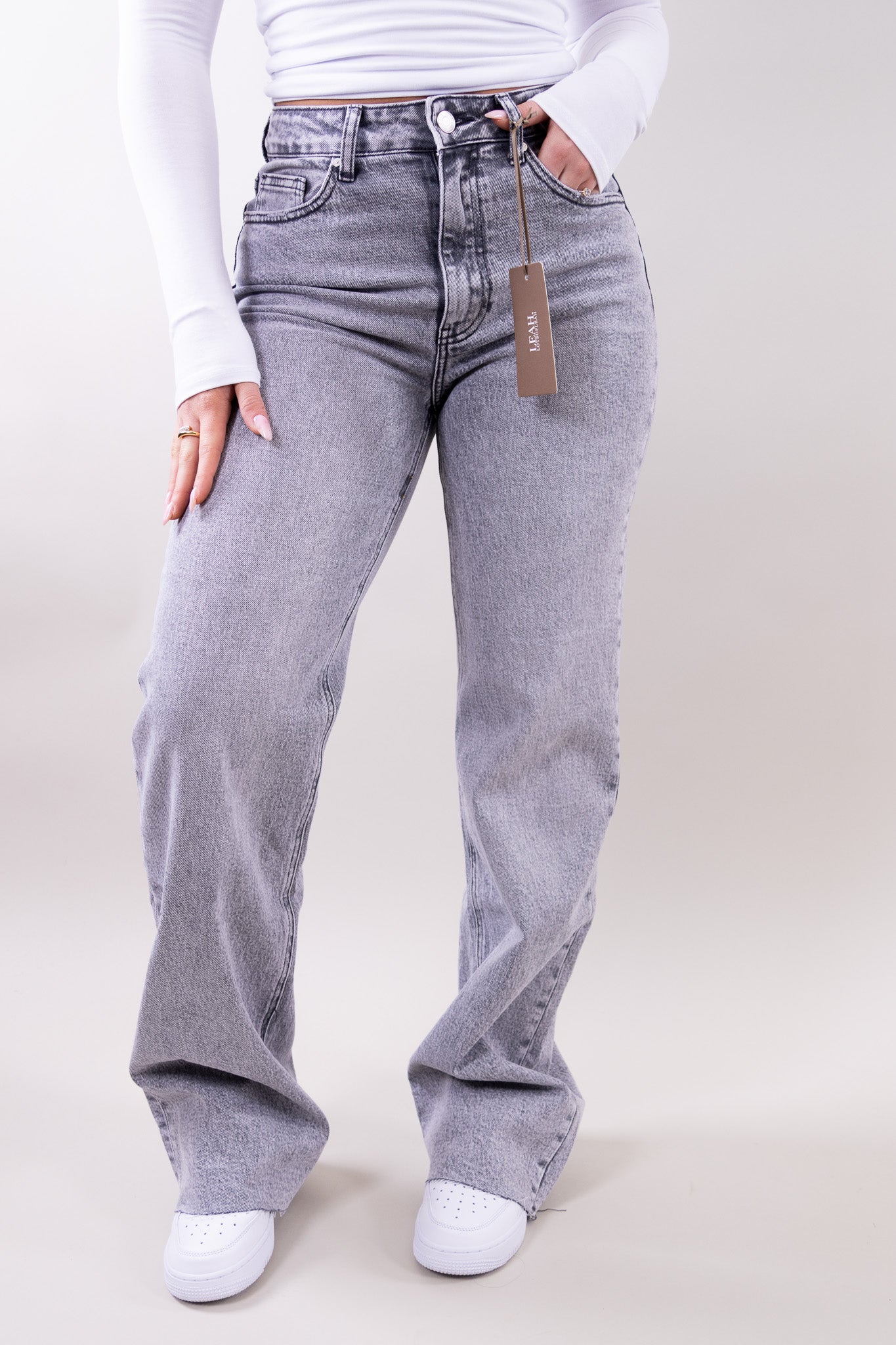 Priya Castellano | Women's Wide-Leg High-Rise Light Wash Jeans
