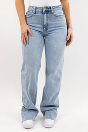 Priya Castellano | Women's Wide-Leg High-Rise Light Wash Jeans