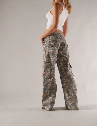 Camille Devereux | Low Rise Camo Cargo Pants in Brown
