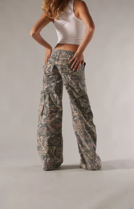 Camille Devereux | Low Rise Camo Cargo Pants in Brown