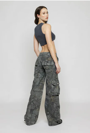 Camille Devereux | Low Rise Camo Cargo Pants in Brown