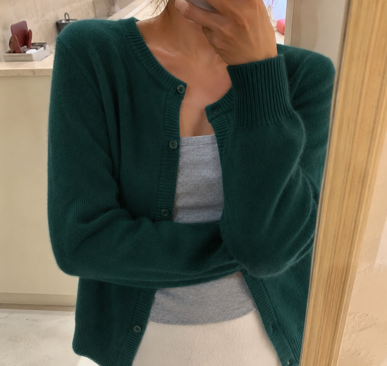 Clara Whitmore | Ensemble cardigan en maille douce pour femme
