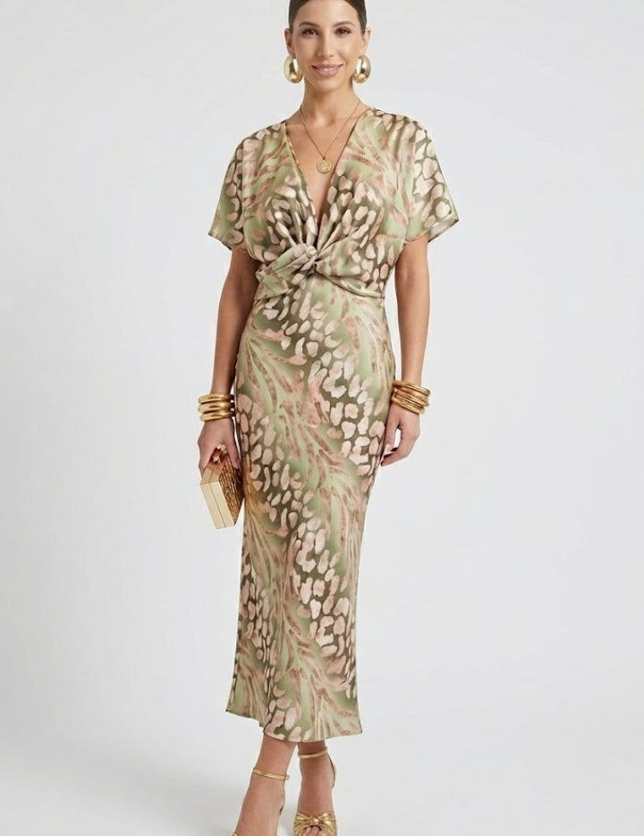 Women_sMidiDresswithPleatedSkirtandFloralPrint_1.jpg