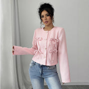 Millicent Scott | Veste courte en tweed rose avec nœud décoratif