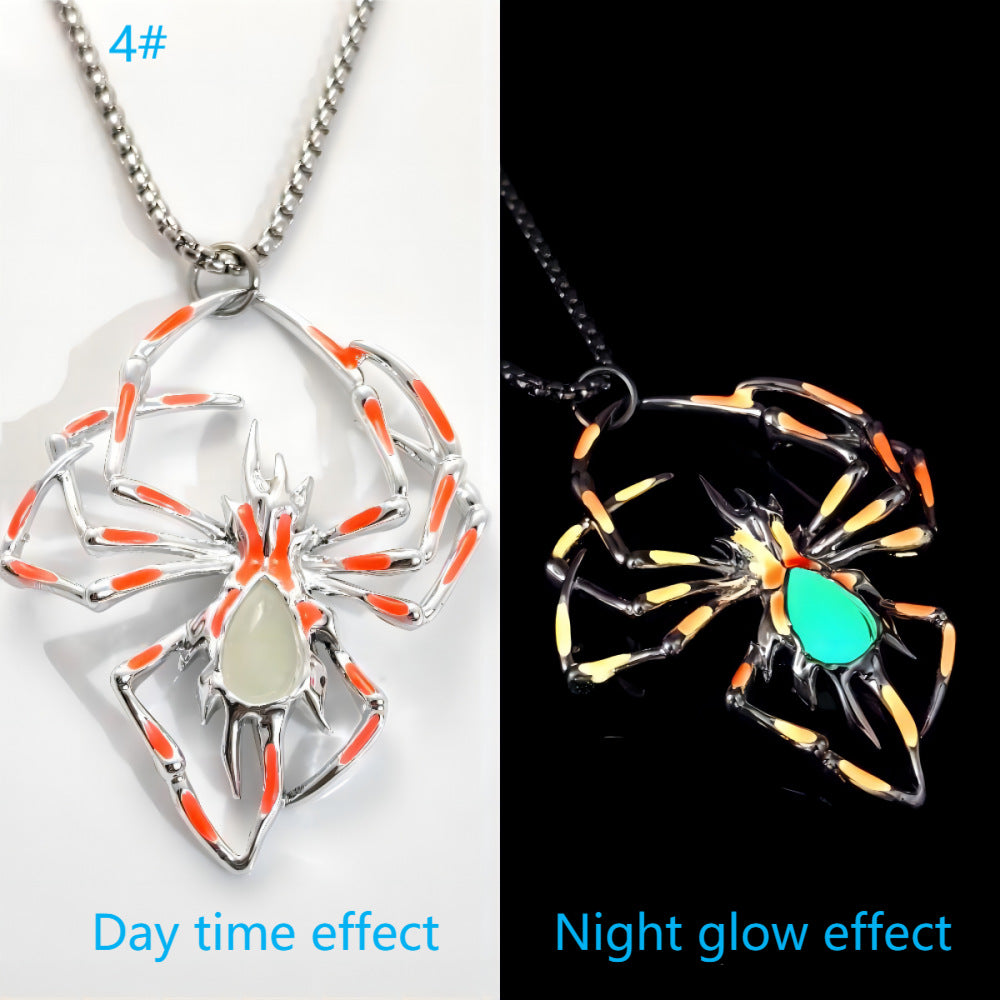 Collier d’Halloween Toile d’ombre | Araignée