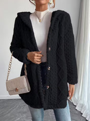Henrietta Marsh | Manteau cardigan en teddy à capuche et boutonné