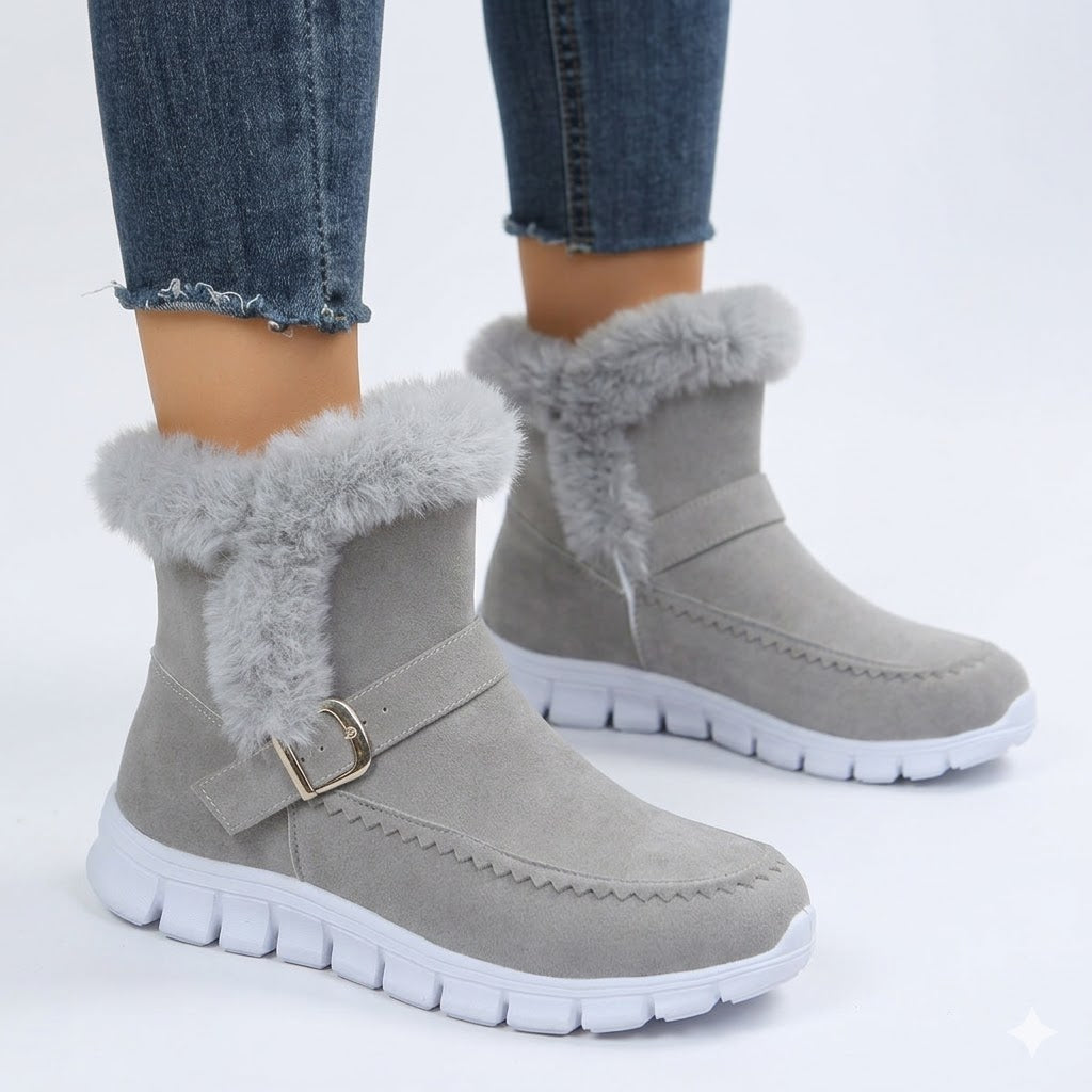 Cressida Ashworth | Fur-Lined Snow Ankle Boots in Grey