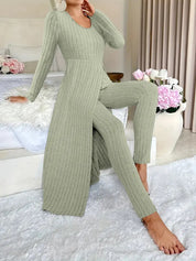 Bridget Murray | Ensemble coordonné avec cardigan long et pantalon en maille côtelée