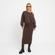 Adrienne Soleil | Ensemble assorti sweat-shirt beige court et jupe longue