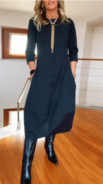 Penelope Hill | Green Round-Neck Midi Dress