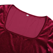Edith Hill | Robe de fête de Noël en velours à encolure carrée