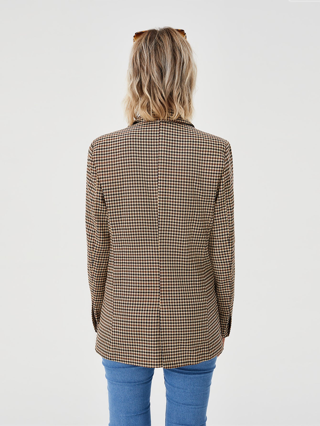 Charlotte Bennett | Houndstooth Work Jacket With Double-Breasted Lapel