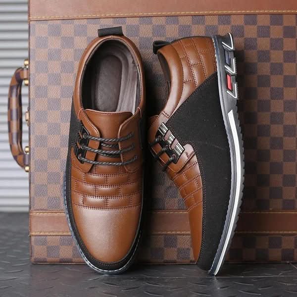Reuben Fenwick | Chaussures de conduite en cuir vegan avec détail à lacets