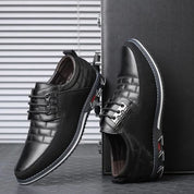 Reuben Fenwick | Chaussures de conduite en cuir vegan avec détail à lacets