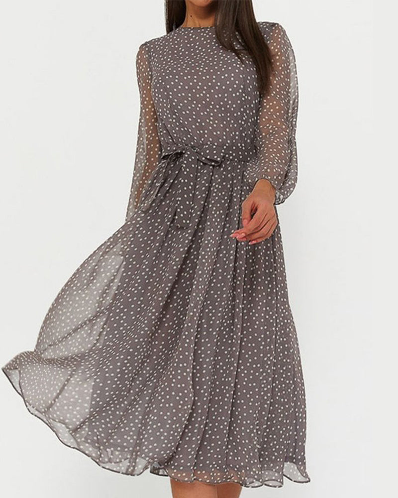 isabelle-elegante-losse-jurk-met-stippen-koffie-deqalli.jpg