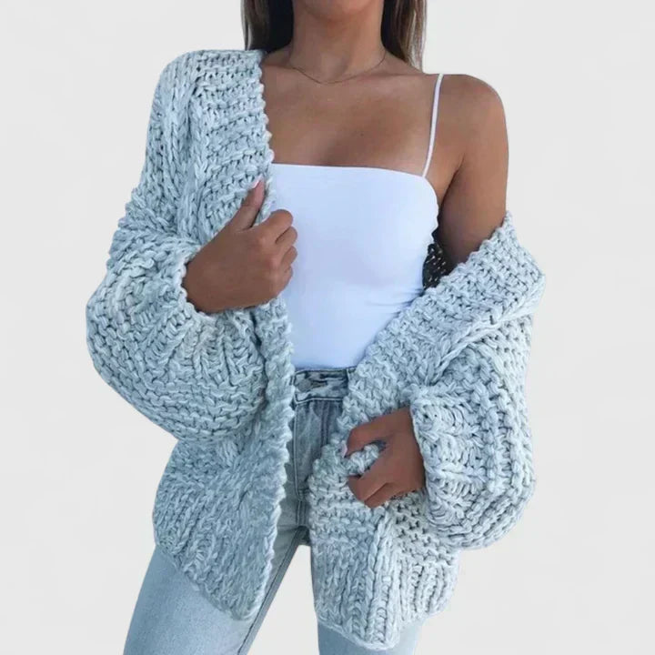 Daphne Kirkwood | Chunky Knit Oversized Cardigan