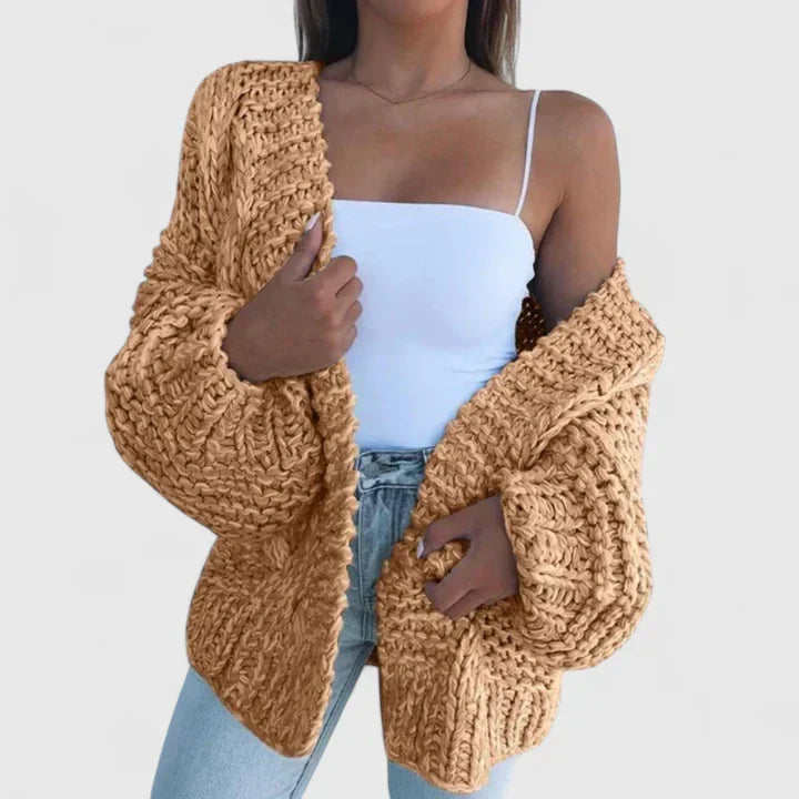 Daphne Kirkwood | Chunky Knit Oversized Cardigan