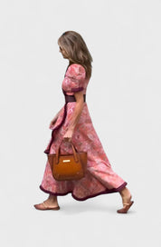 Bronwen Ashford | Robe longue portefeuille fleurie à manches bouffantes
