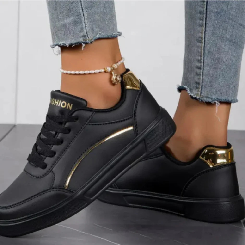 shoe2_0382b8c7-5ded-4ac4-bf8e-c8f5c9b0745f.webp